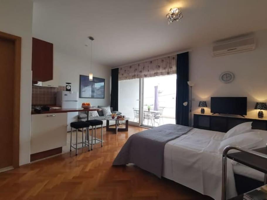 Maia'S Beach Studio Znjan Split Bagian luar foto
